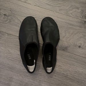 BLOCH black jazz shoes size 8 - new condition
